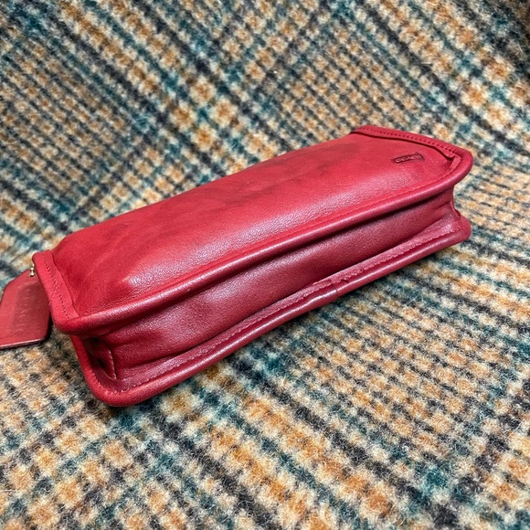 Coach 80s Red Chunky Case Wallet #7165 - Picture 6 of 8